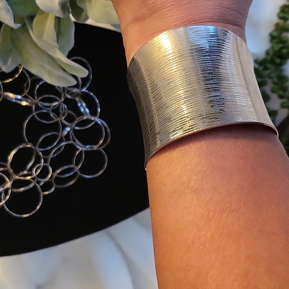 Silver Necklace & Cuff Bundle - image 7